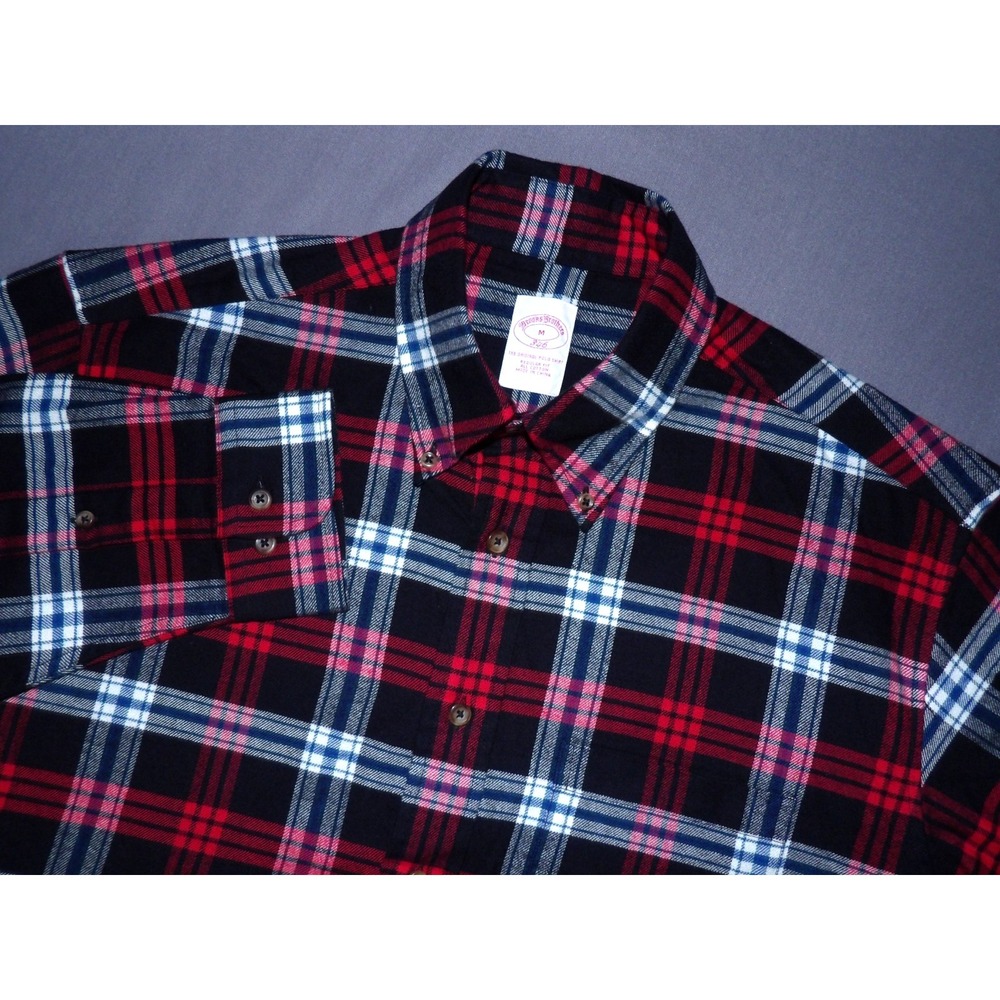 Brooks Brothers Long Sleeved Plaid Flannel Regular Fit Button Up Shirt Men's MED